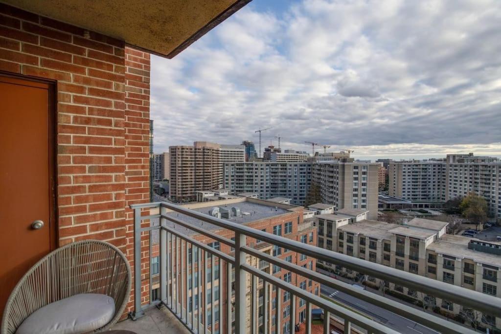 Fantastic 2 Bedroom Condo At Pentagon City Arlington Luaran gambar