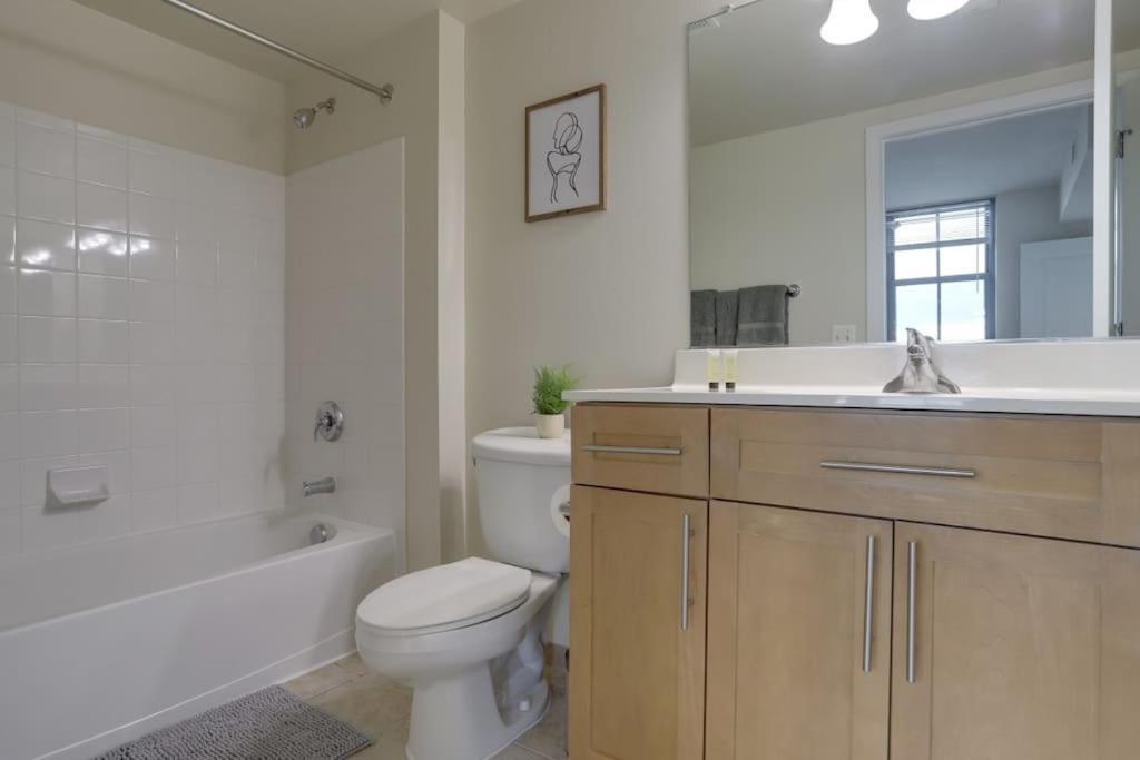 Fantastic 2 Bedroom Condo At Pentagon City Arlington Luaran gambar