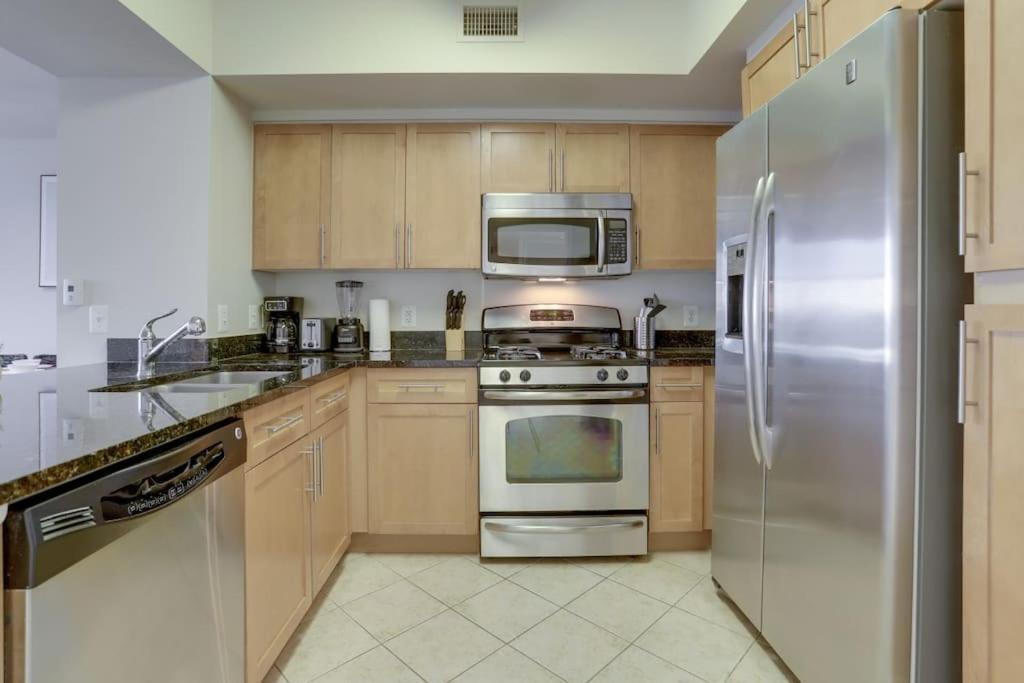 Fantastic 2 Bedroom Condo At Pentagon City Arlington Luaran gambar