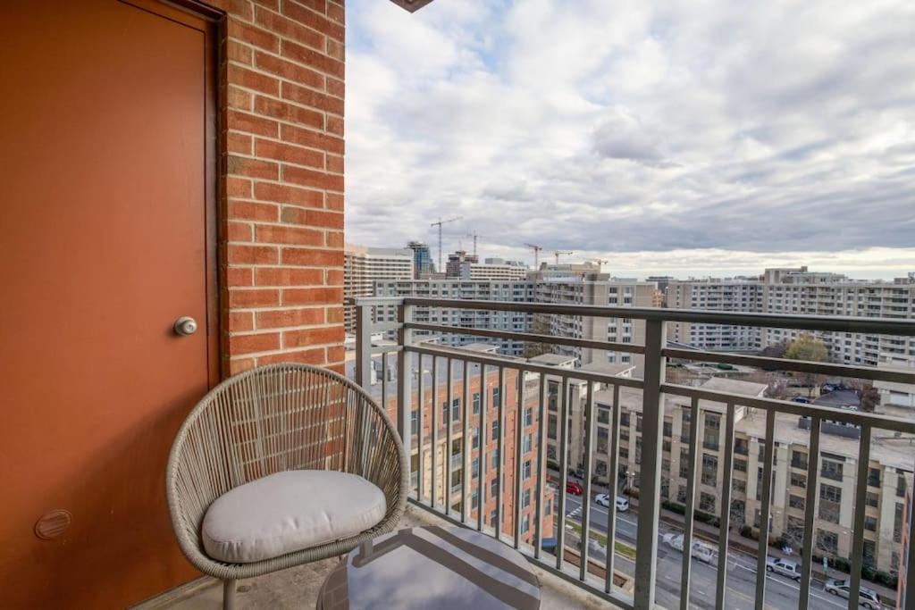 Fantastic 2 Bedroom Condo At Pentagon City Arlington Luaran gambar